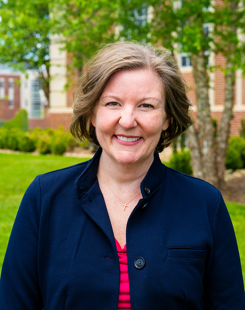 Amanda Staggs headshot