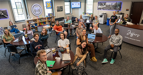 Large group of students in the CEHS Jeffers Learning Resources Center.
