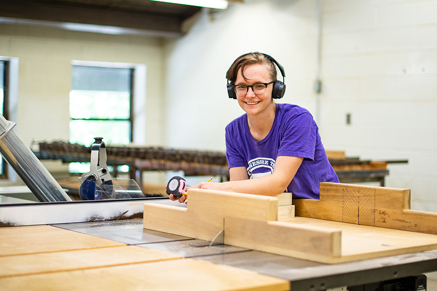 A student working in the Wood Studio.