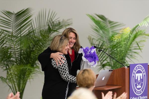 2019 women's conference, speaker receiving gift