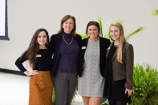 2019 women's conference, group of attendees