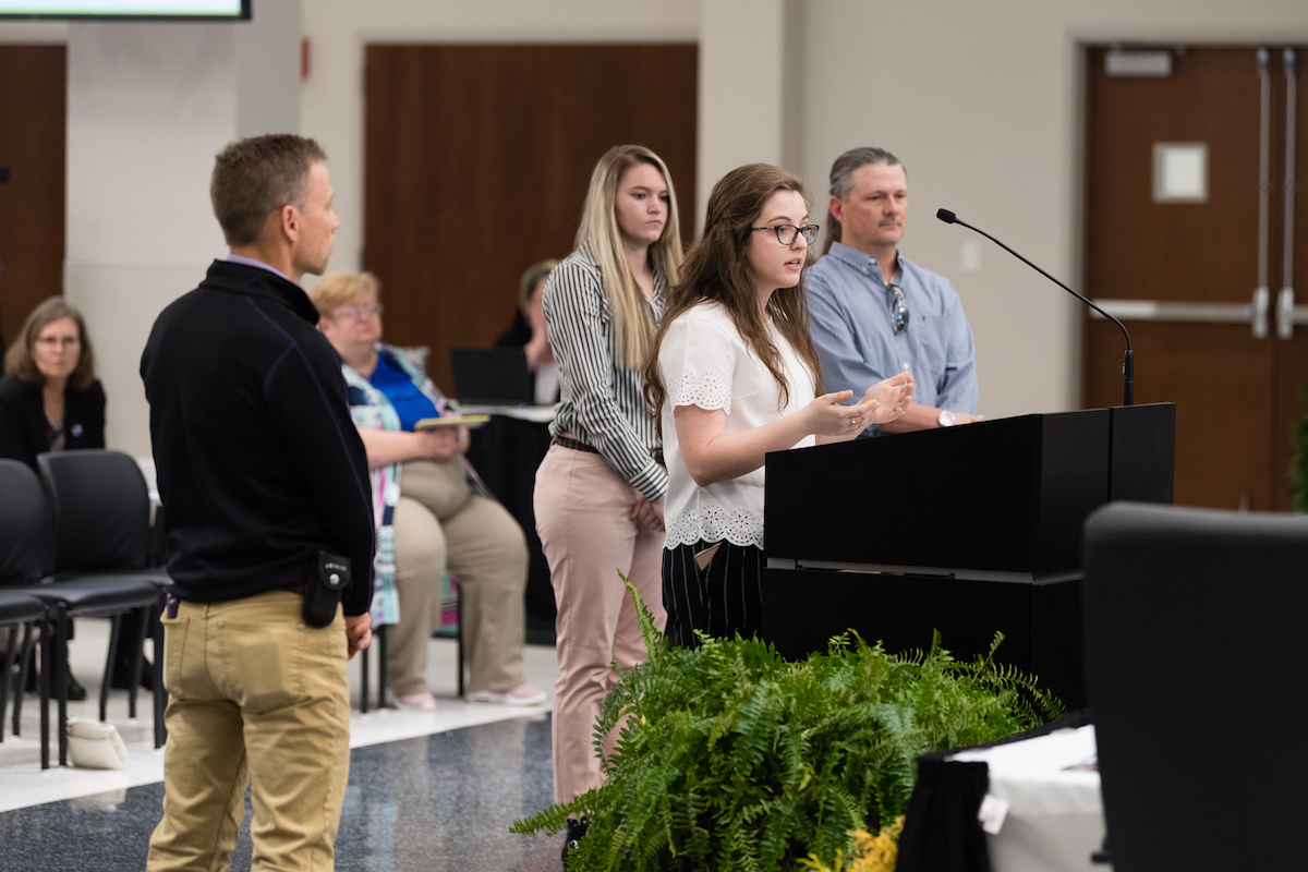 • Students from the Early Intervention and Mechanical Engineering (EIME) program, which pairs engineering students with families with special-needs children in the Upper Cumberland region to design assistive devices. The student group created a custom-made hybrid spinal support to help a little girl with cerebral palsy. 