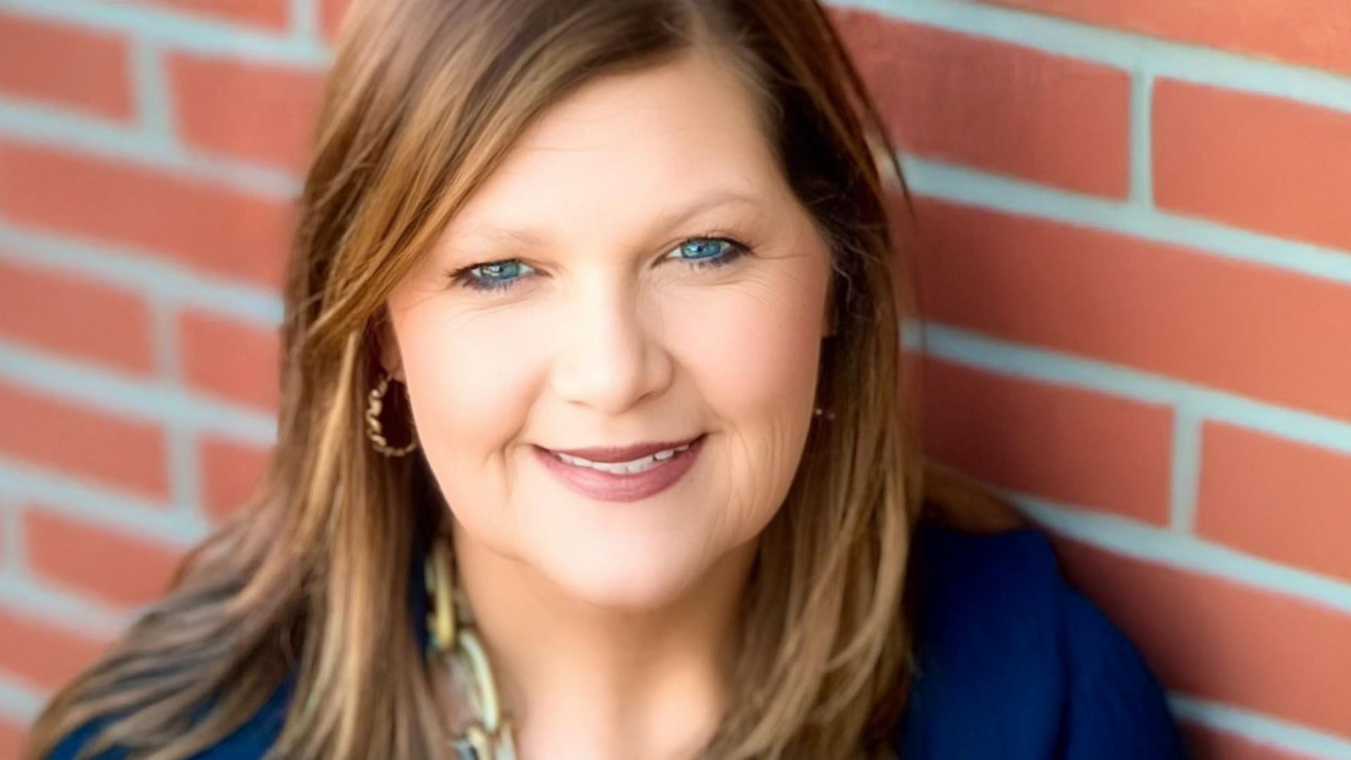 Nancy Hamilton headshot 