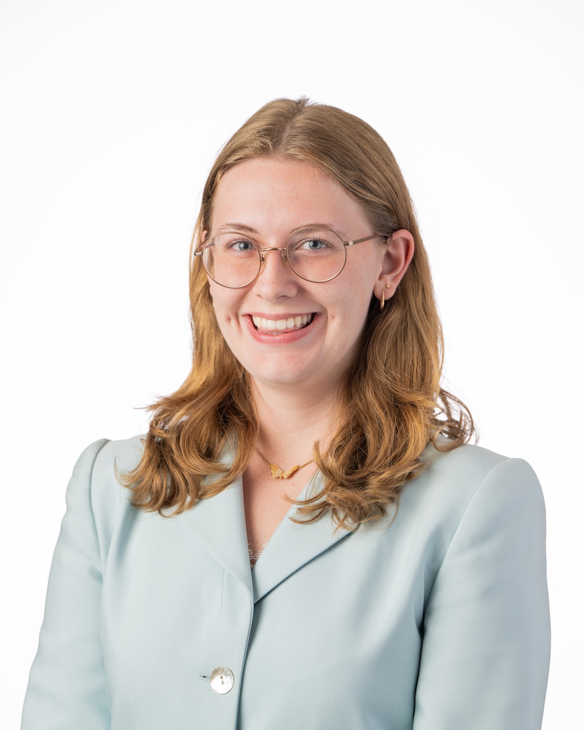 Claire Myers's Headshot