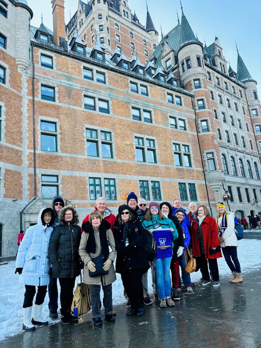 Canada Christmas Market travelers